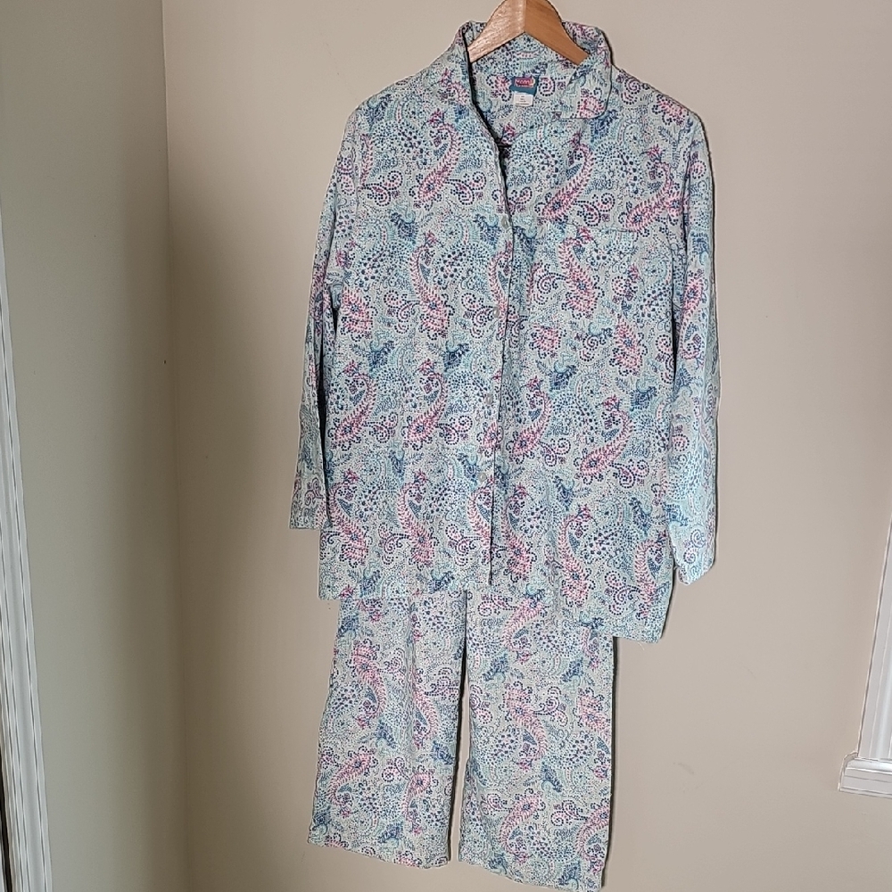 Paisley Print Pajamas. By Moon Beams. Size Large. Blue And‎ Pink